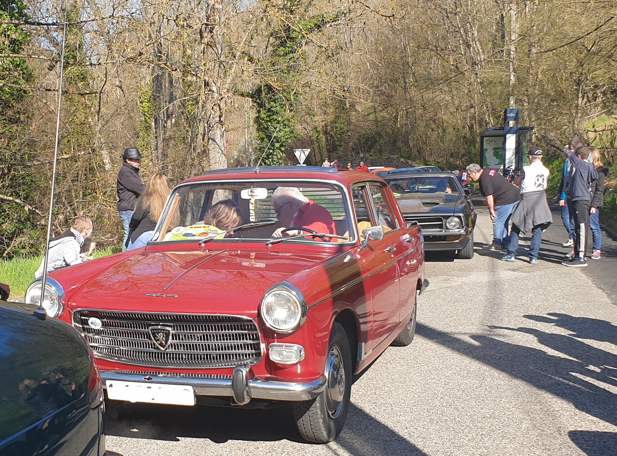 Alain et Evelyne Peugeot 404 SL 1964 Alain et Evelyne Peugeot 404 SL 1964