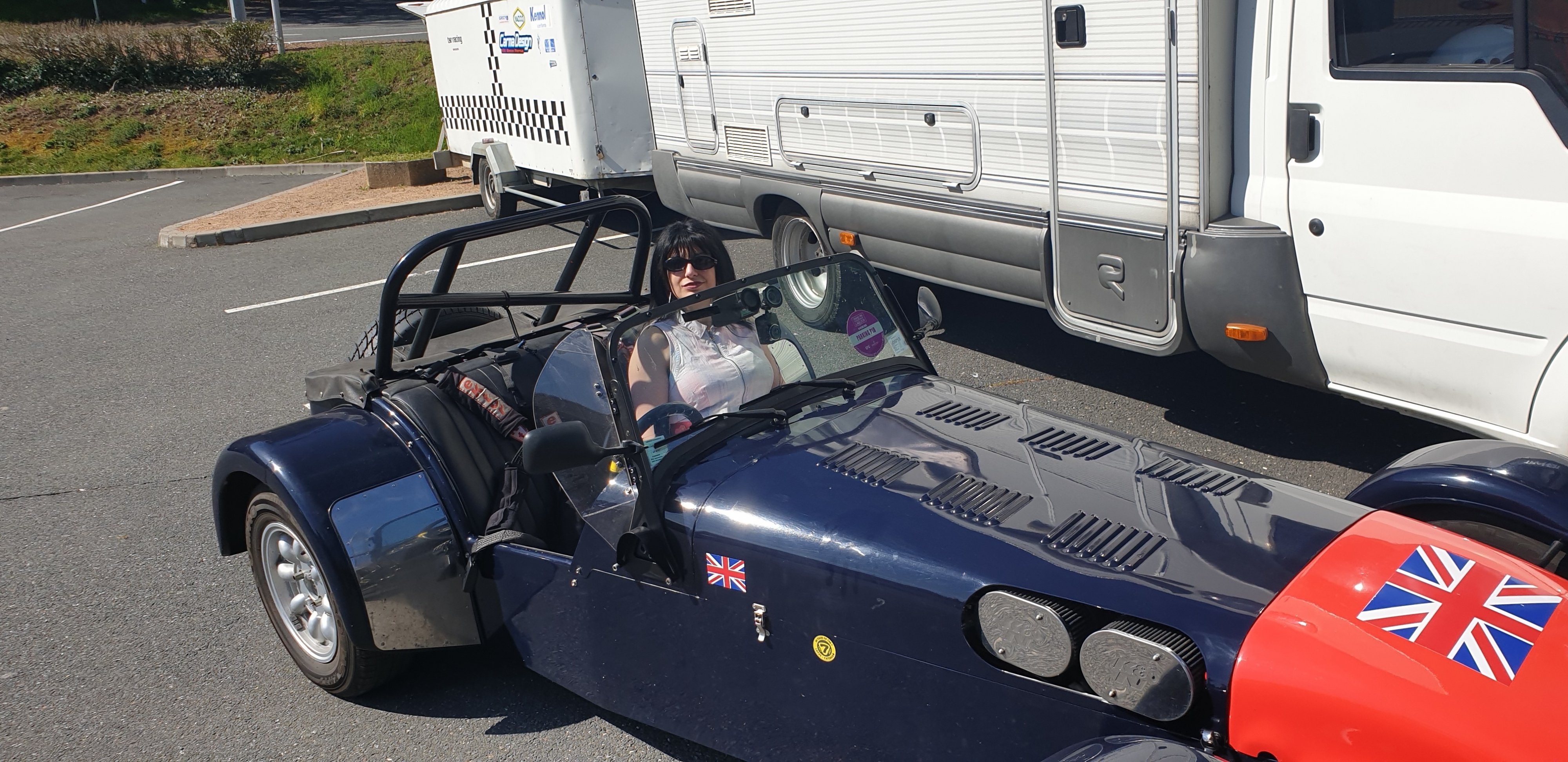 La Caterham de René et Jean-Jacques essai exclusif La Caterham de René et Jean-Jacques essai exclusif