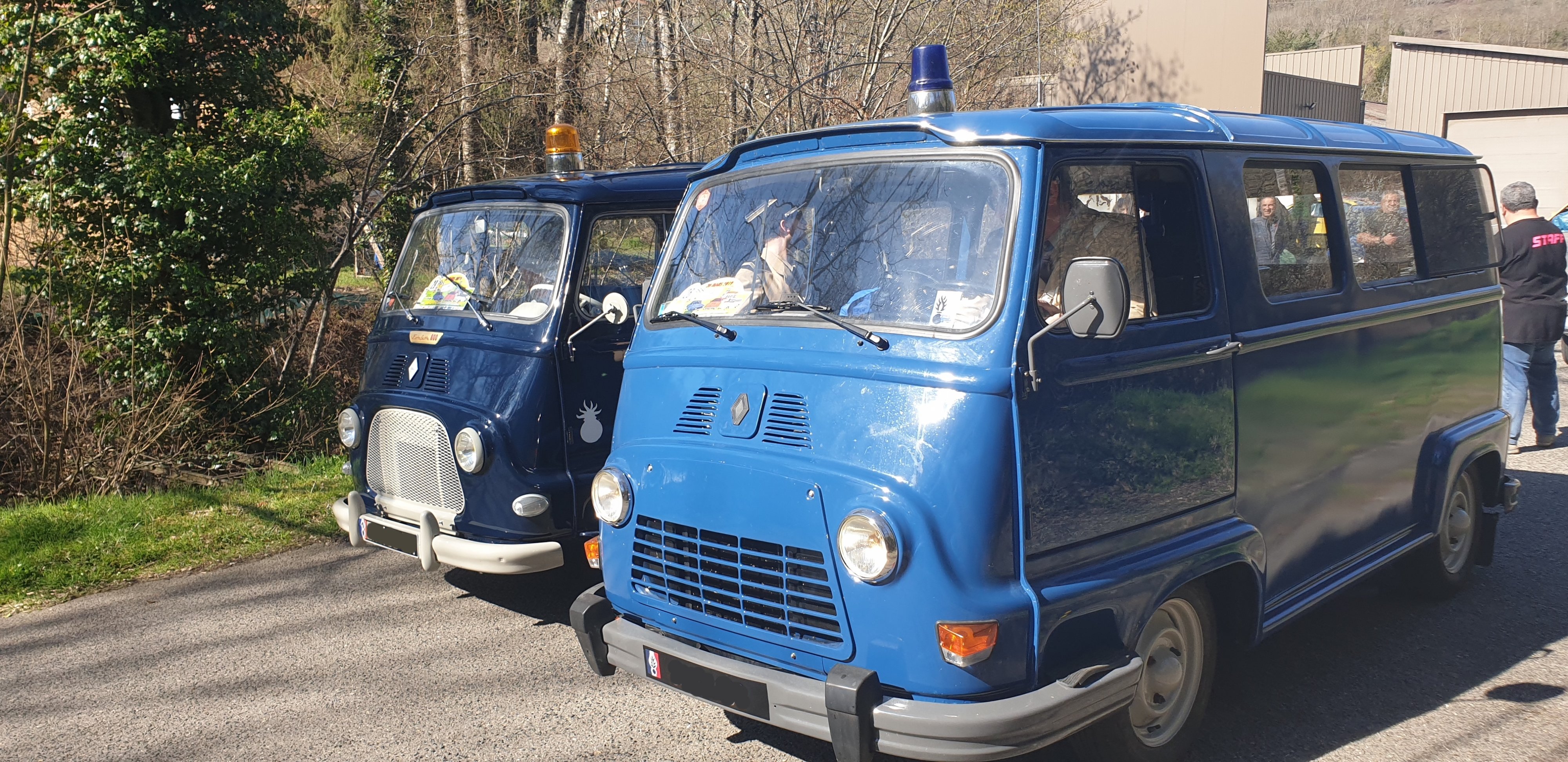 Renault Estafette de gendarmerie : 1965 et Estafette Alouette 1980 Renault Estafette de gendarmerie : 1965 et Estafette Alouette 1980