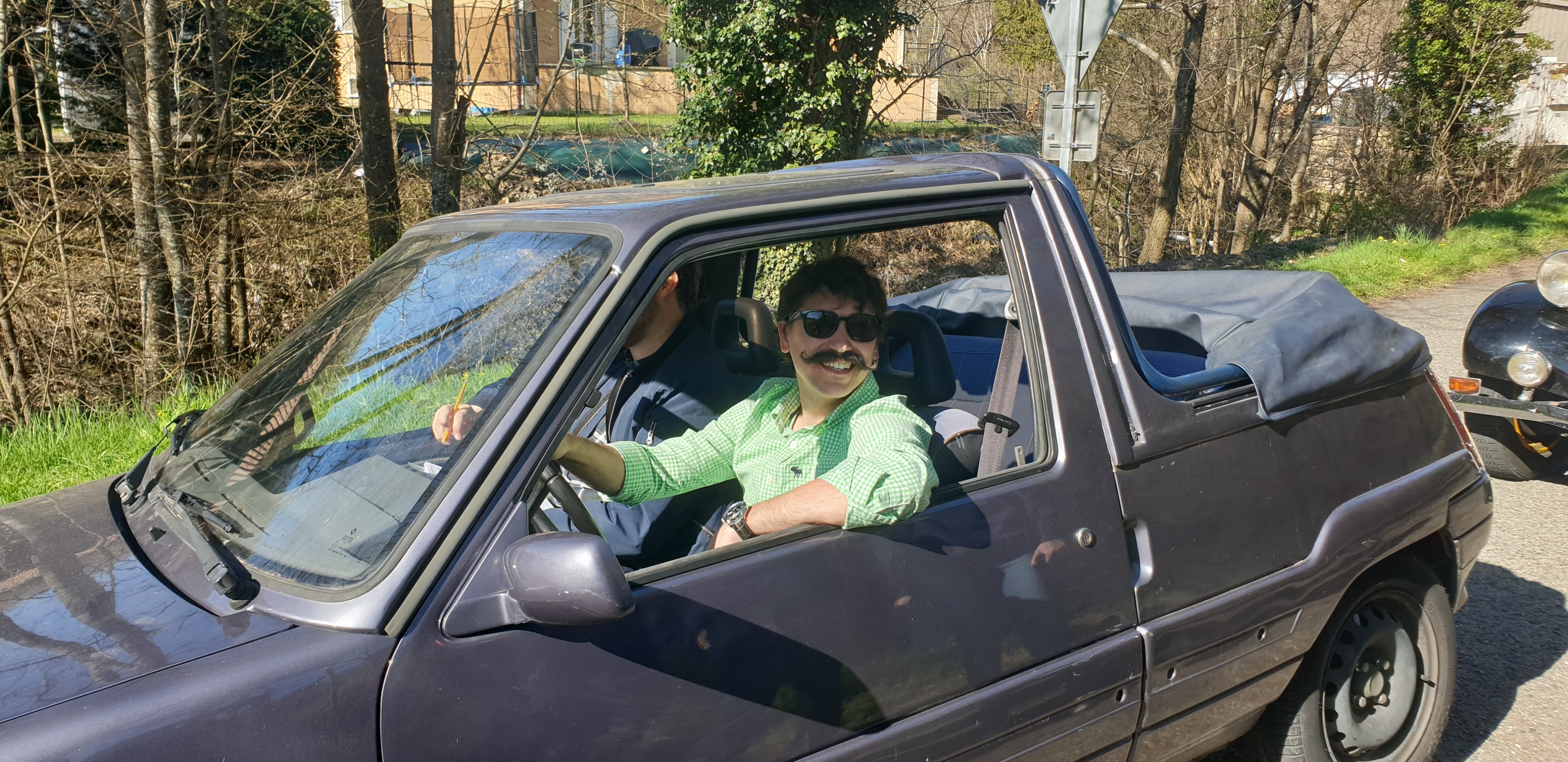 Renault Supercinq Belle-Île 1991 de Baptiste et Maximilien Renault Supercinq Belle-Île 1991 de Baptiste et Maximilien